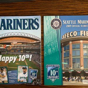 2009 Seattle Mariners Yearbook & Official Scorecard - Baseball MLB Memorabilia
